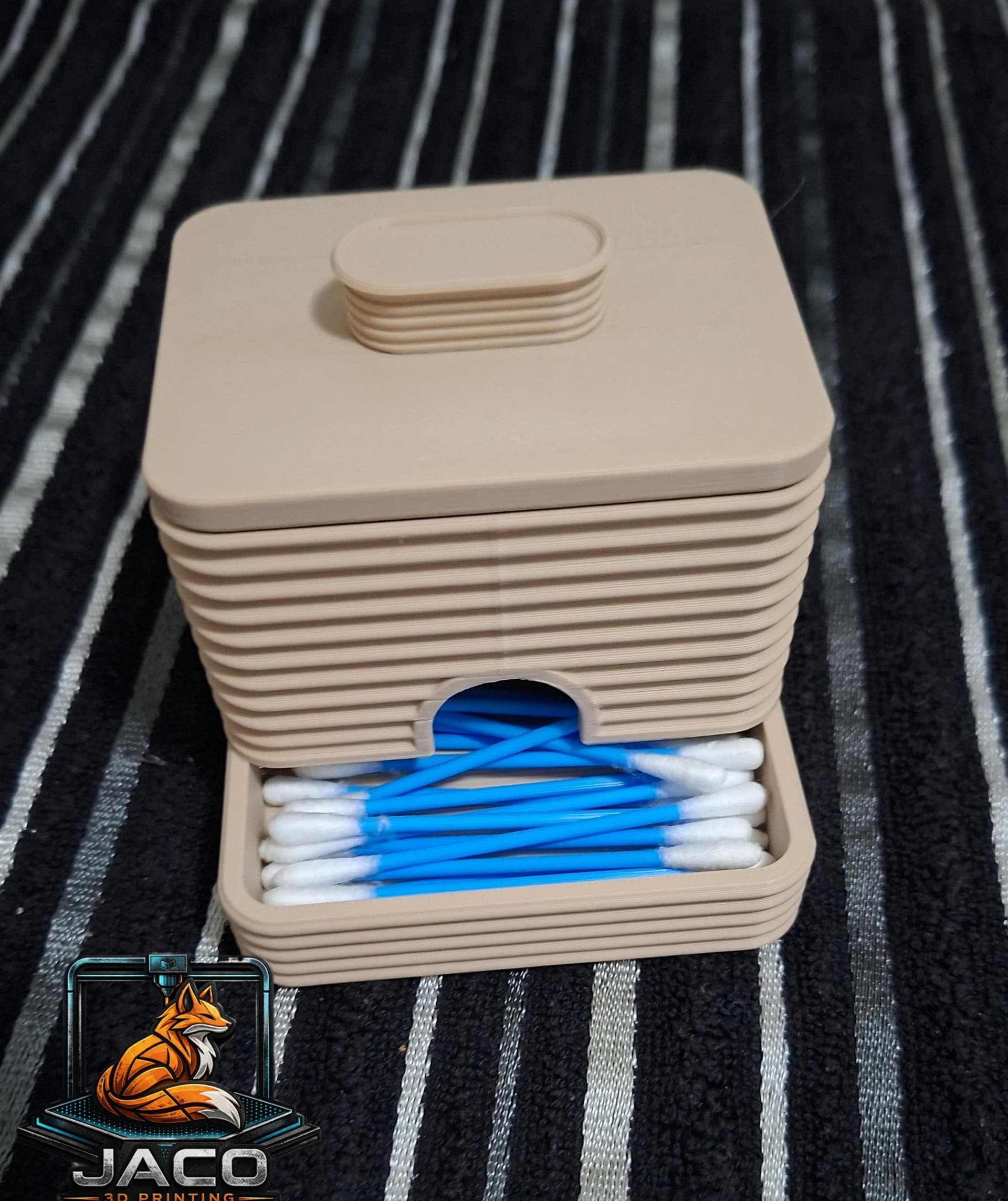Ribbed Ear bud Holder